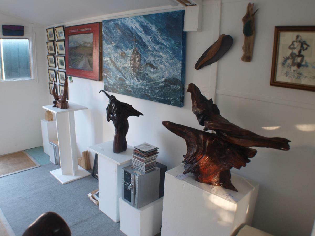 Lakefield Gallery Keel  Ngoại thất bức ảnh